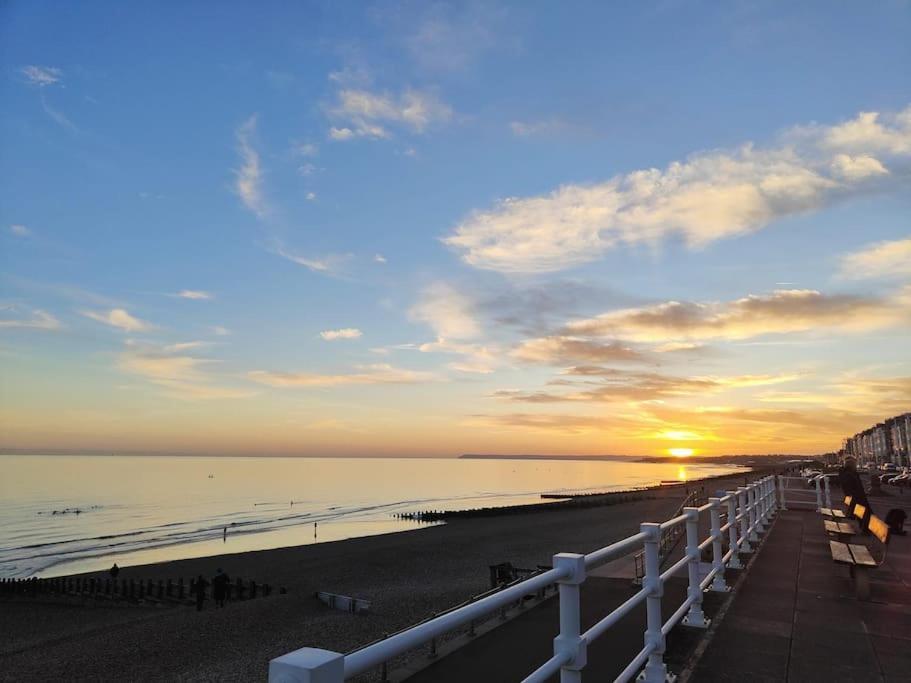 شقة Stunning Seafront Flat,St Leonards المظهر الخارجي الصورة